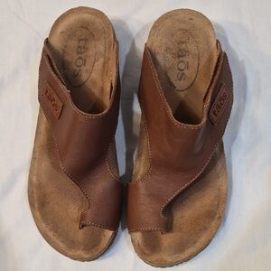 Taos Brown Leather Slide with Embossed Logo